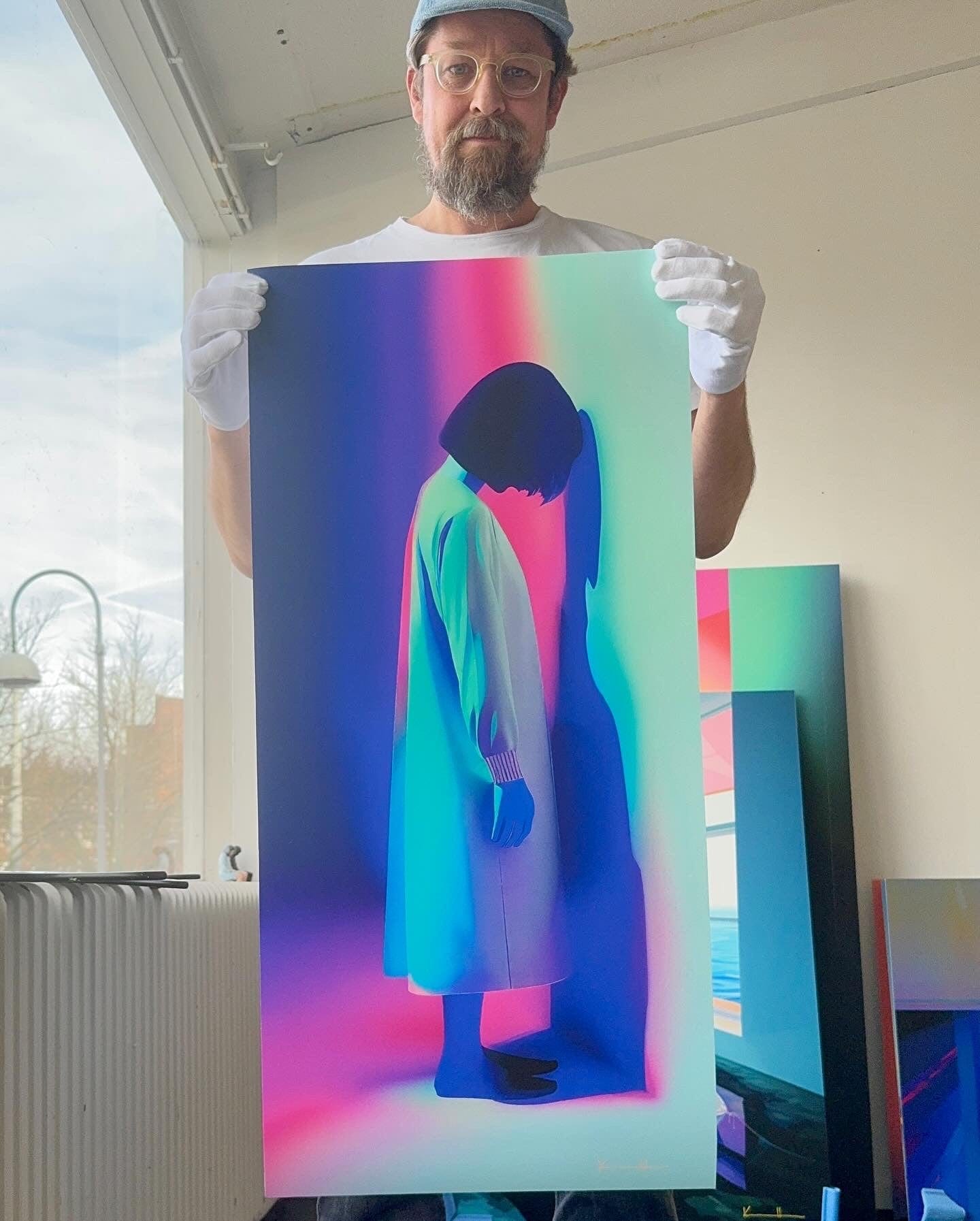 Atelier Kalle Hellzén 16.53 inches x 34.72 inches / 42 cm x 88.2 cm Lean